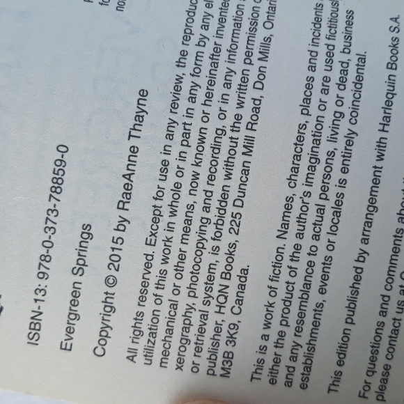 Evergreen Springs, a paperback book written by RaeAnne Thayne 2015 - Picture 5 of 5